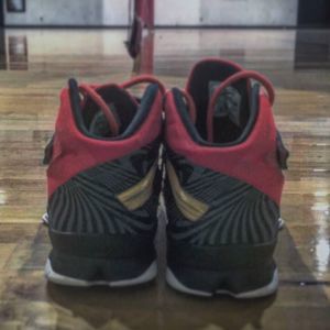 Meet your Posher, Weston